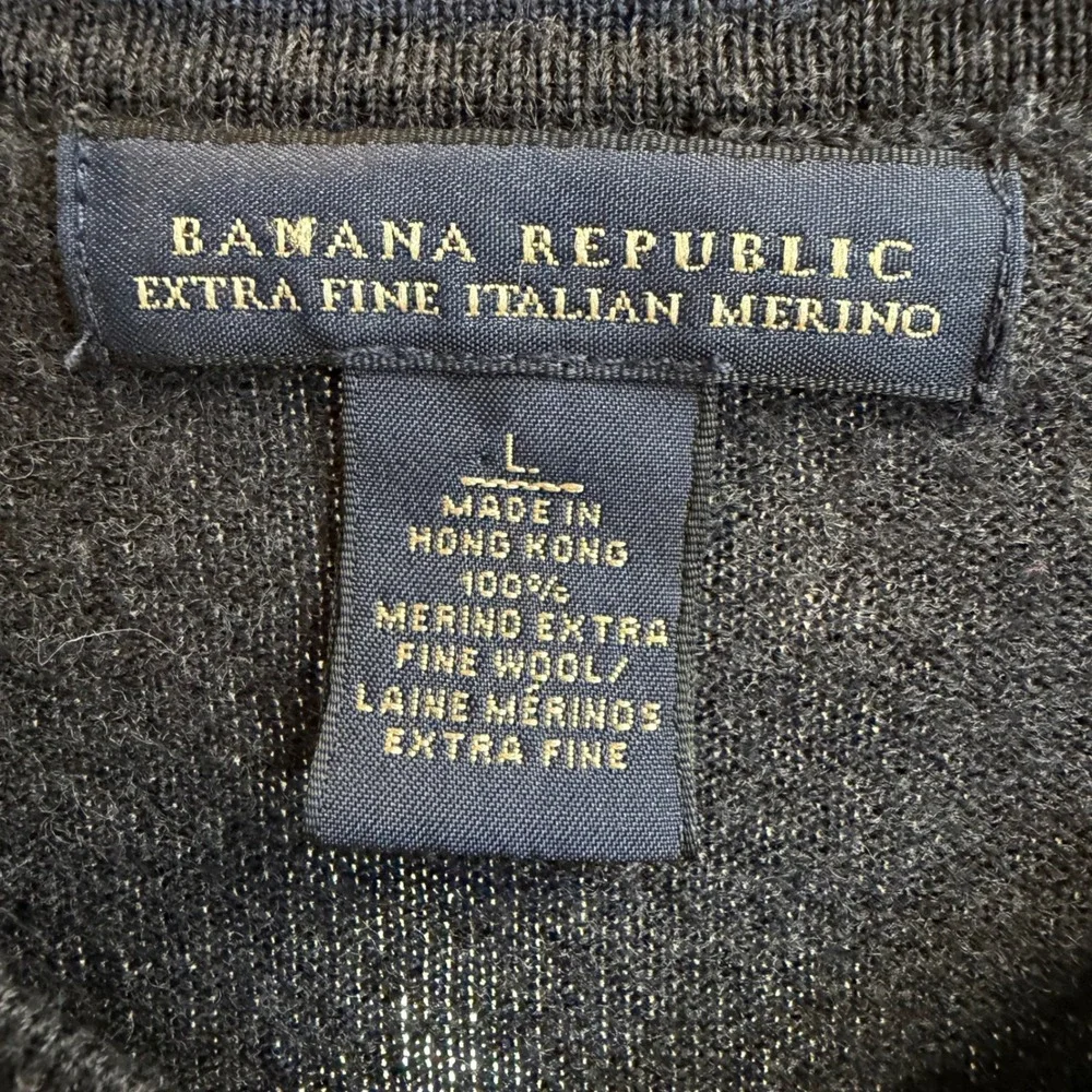 Banana Republic Men L Extra‎ Fine Italian Merino Wool V-Neck Grey Sweater #206